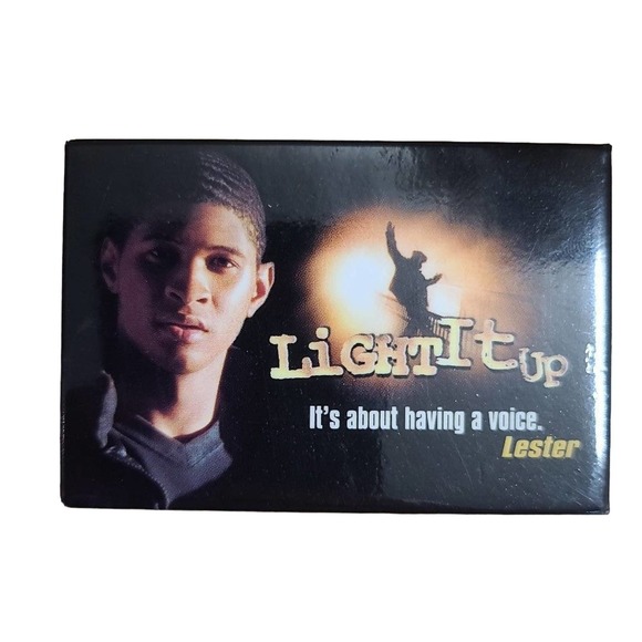 Vintage 1999 movie promo Light It Up pin Usher - Picture 1 of 5